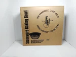 Pampered Chef Stoneware Baking Bowl Large #1450 With Original Box Scraper Clean. Fixed Price $35.00.