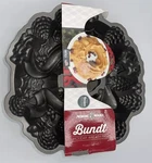 Nordic Christmas Wreath Bundt Pan 9 Cup Nos New Nonstick Holiday Cookware. Fixed Price $29.99.
