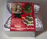 Vtg 1984 Wilton Mini Christmas Tree Pan 2105-1779 W/ 6 Cake Molds. Fixed Price $5.00.