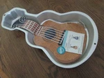 Wilton 2000 Guitar Party Pan Aluminum Acoustic Shape Baking Cake 2105-570. Fixed Price $18.99.
