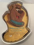 Wilton 1975 Scooby Doo Hanna-barbera Cartoon Network Cake Pan Mold 502-224. Fixed Price $18.95.