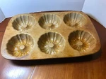 Pampered Chef Family Heritage Stoneware Mini Fluted Bundt Pans 060504. Fixed Price $25.94.