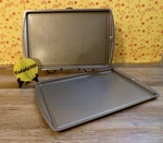 Smart Living Non-stick Baking Sheets Set Of 2 15X10. Fixed Price $15.99.
