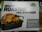Nib Home Zone Kitchen Deluxe Roasting Pan With Rack. Non Stick Exterior/interior. Fixed Price $24.00.