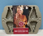 Martha Stewart Mini Fluted Pan 10 Tree Cakes Non Stick Aluminum New. Fixed Price $27.95.