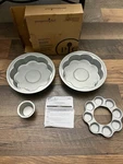 Pampered Chef Secret Center Cake Pan Model 100666 Blue 4 Piece Set. Fixed Price $21.95.