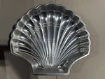 Vintage 1989 Wilton Seashell Cake Pan 2105-8250. Fixed Price $14.00.
