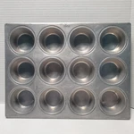 Vintage Ekco Ecko 12 Cup Muffin Pan Aluminum Metal Baking Tin Bakeware. Fixed Price $11.89.