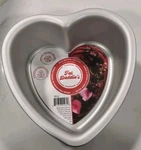 Fat Daddio's Valentine's Heart Shaped Layer Cake Pan Baking 6" X3" Deep PHT-63. Fixed Price $32.95.