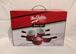 Mrs Fields Premium Bakeware Of 6 Red/white W/handles Set, Soup. Fixed Price $15.77.
