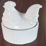 Martha Stewart Sculpted Rooster Covered Baker 6IN Stoneware Microwave Oven Safe. Fixed Price $95.55.