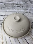 Vintage Garlic Roaster Superstone Baker Sassafras Usa Approx 7 5/8 No Box. Fixed Price $19.99.