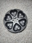Wilton Dimensions Decorative Bakeware Mini Heart Pan 6 Cup Capacity. Fixed Price $29.00.