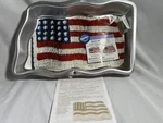 Wilton Stars & Stripes Pan Cake Aluminum 2000 2105-182. Fixed Price $7.96.