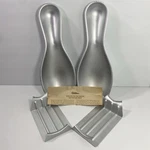 Wilton Aluminum 3D Bowling Pin Set 1972 Cake Pans Mold 502-4424 14" W/ Stand. Fixed Price $14.36.