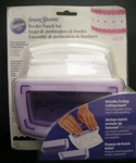 Wilton Sugar Sheets Border Punch Set Scallop Cutting Insert #1907-1127 New!!!. Fixed Price $5.99.