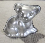 Vintage 1974 Wilton Lion Cub 3D Birthday Cake Pan Mold 502-135 Pre-owned. Fixed Price $19.66.