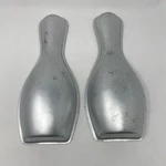 3D Bowling Pin Cake Pan Vintage Wilton #502-4424. Fixed Price $18.00.
