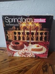 Vtg Zenker Springform Cake Pan With Flat & Fluted Base Heart Inset 9.5" 4PC. Fixed Price $29.99.