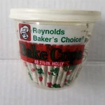Vintage Reynolds Bakers Choice Cups Holly Leaves 1989 Open. Fixed Price $10.00.