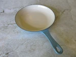Creuset 9.5" Enameled Cast Iron Round Shallow Fry Pan In "ocean" Blue-green. Fixed Price $78.00.