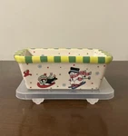 Tara Temptations Winter Whimsy 12OZ Mini Loaf Pan & Plastic Lid #940051. Fixed Price $7.96.