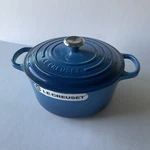 Creuset Signature Round Dutch Oven Casserole Cast Iron 3.5QT, 22CM, Marseille. Fixed Price $259.99.