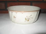 Mikasa Monticello Ultra Ceram UP277 Bowl 1/4"" Diameter Bake & Serve Vgc. Fixed Price $39.99.
