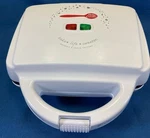 Betty Crocker Model BC-2934 Brownie Maker Appliance Snack Factory. Fixed Price $29.99.