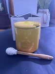 "nectar" Le Creuset 14 Oz Honey Pot With Silicone Dipper Stoneware Nwt 420ML. Fixed Price $67.00.