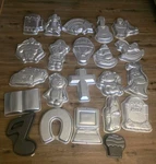 Large Lot Of 22 Vintage Wilton Baking Cake Pans. Fixed Price $99.99.