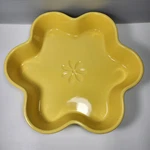 Chantal Yellow Quiche Baking Dish Qt. Flower Shape 6 Petals 2005 93-DAT28. Fixed Price $20.00.