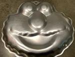Wilton Elmo Sesame Street Cake Pan Mold 2002 Workshop #2105-3461. Fixed Price $11.00.