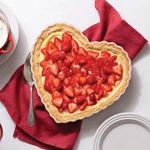 Le Creuset Heart Tart Dish Mauve Pink Stoneware Baking Pan Nib 11.5" Rare. Fixed Price $52.00.