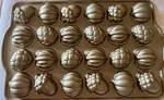 Williams-sonoma Fall Cakelet Baking Cookie Sheet Pan 24 Molds 15" X 10" Pre-own. Fixed Price $24.00.