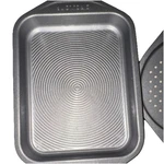 Wilton 3-PIECE Non-stick Metal Bakeware Set Gray Silver Baking Dish Mold Cutter. Fixed Price $29.99.