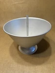 Vtg Parrish's L.a. Calif. 9 X 7 Inch Aluminum Doll Cake Pan. Fixed Price $12.00.