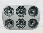 Nordic Ware Mini 6 Cup Cake Pan Heavy Non Stick Cast Aluminum Bundtlette. Fixed Price $15.00.