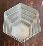 Euro Tins Hexagon Set Of 4 - Tiered Cake Baking Pans 6.25 , 8.25 10 12.25. Fixed Price $35.00.