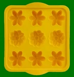 Easter Spring Trudeau 9 Cavity Flowers Silicone Mold Bake Ware Cake Pan. Fixed Price $14.00.