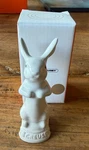 Le Creuset Stoneware Easter Bunny Pie Vent Bird Funnel - Meringue Box. Fixed Price $39.99.