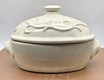 Celebrating Home Stoneware Mini/individual Casserole Dish Oval W/lid, 16 OZ,7.5. Fixed Price $18.99.