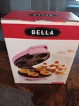 Sensio Homemade Strawberry Shortcake Maker Nib Model# TSK-2182MFB Free Shipping. Fixed Price $28.00.