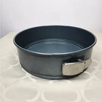 Chicago Metallic Non-stick Springform Cheesecake Pan. Fixed Price $20.00.