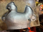 Vintage 2LB Aluminum Chicken Cake / Chocolate Mold Acc L103. Fixed Price $28.00.