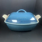 Creuset 4.5 Qt. Heritage Deep Covered Rectangular Baker Marseille SRS8. Fixed Price $95.00.
