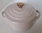 Le Creuset Stoneware Mini Cocotte Gold Heart Knob 8OZ / 250ML Shallot. Fixed Price $39.99.