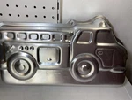 Vintage WILTON-1991 Fire Engine Truck-lorry Metal Cake Baking Pan 2105-9110*EUC*. Fixed Price $15.99.