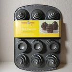 New Nordic Ware Creme Filled Cupcake Baking Pan 3 Cast Aluminum Made Usa. Fixed Price $19.34.