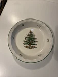 Nwt Spode Christmas Tree Sculpted Pie 10" Holiday Baking Dishes. Fixed Price $29.99.